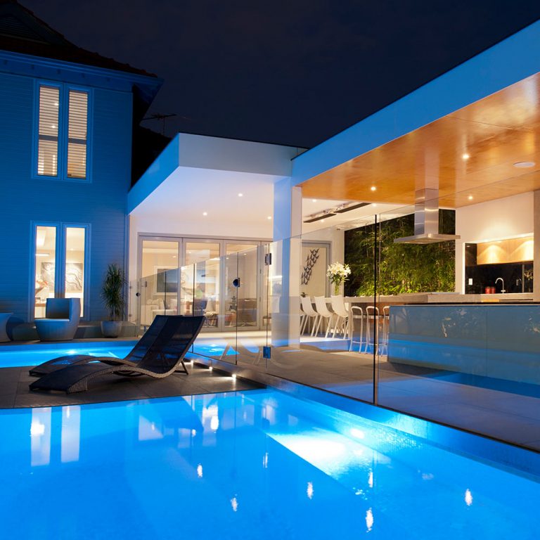 Glass Pool Fences in New York & New Jersey | LuxuryGlassNY